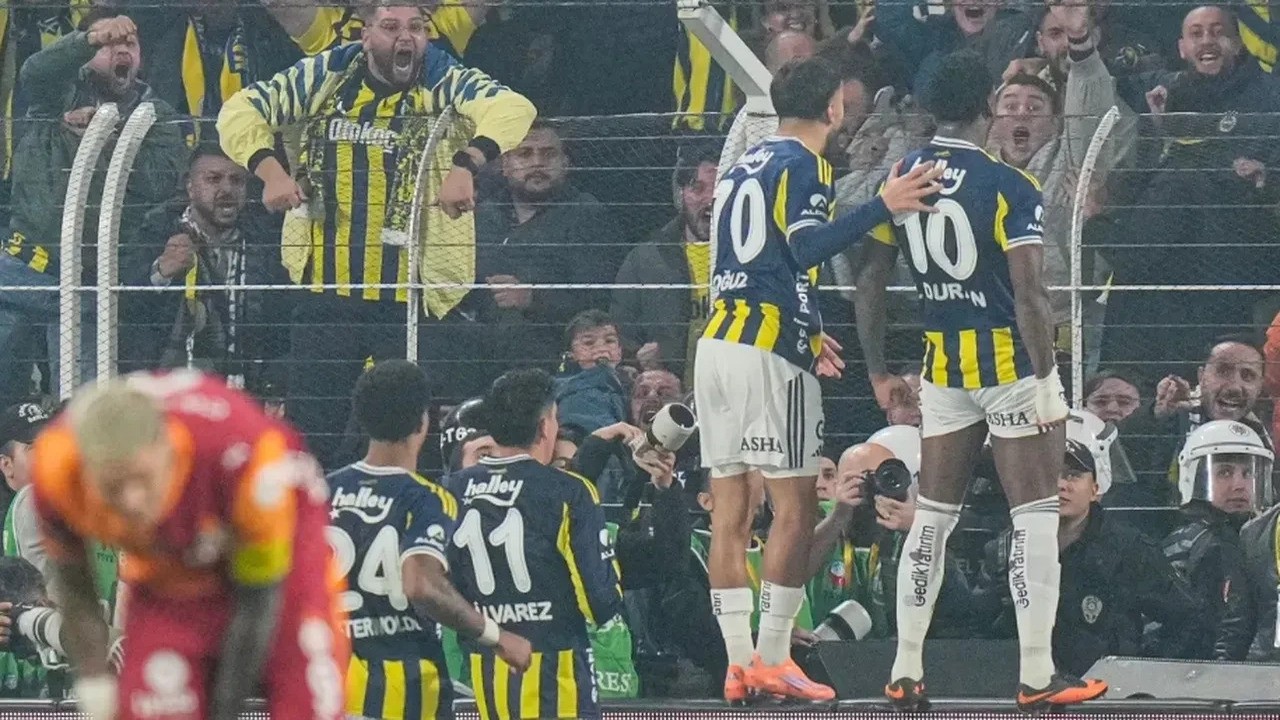 Galatasaray, Jhon Duran için ihbarda bulundu! "Taciz ve teşhircilik"