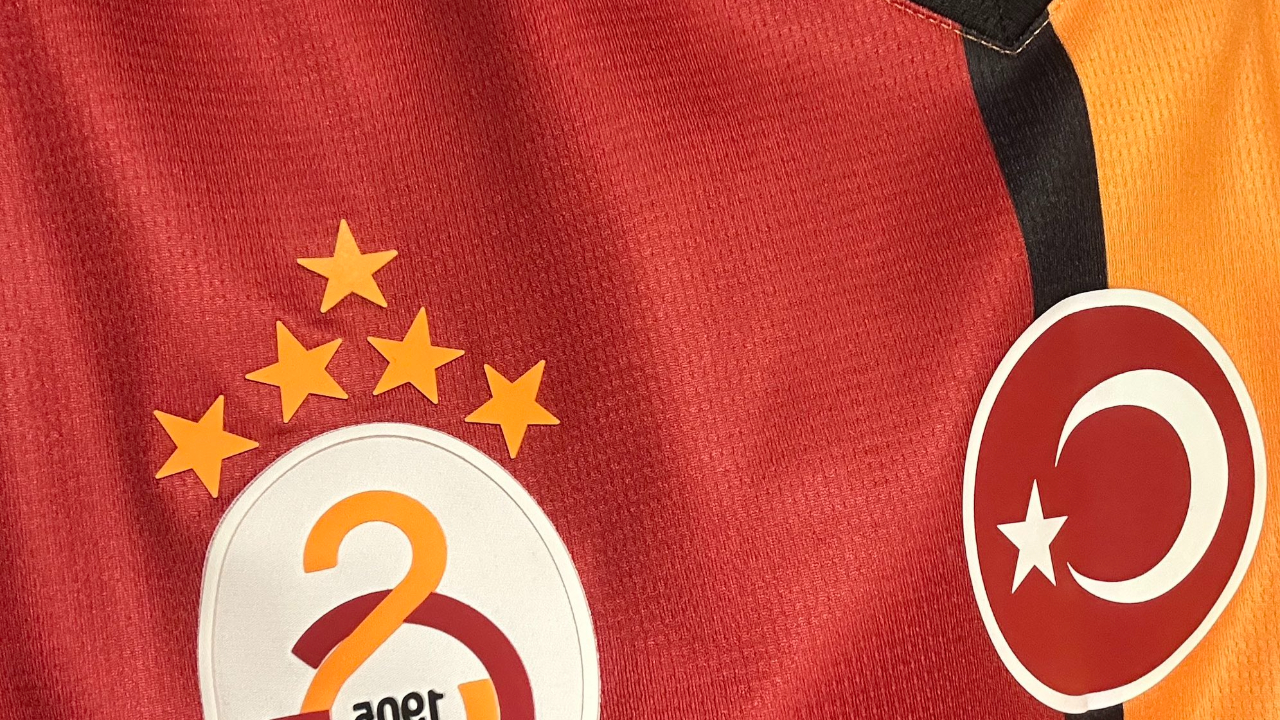 Galatasaray'da "Bilet" Kesilmişti, Kaderi Bir Anda Değişti! O Yıldız İçin "Göndermeyin"