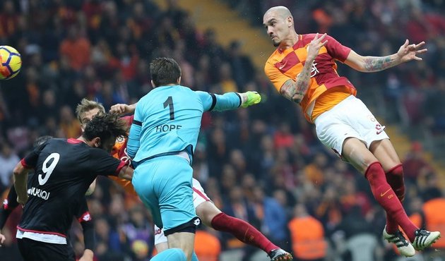 Maicon, Galatasaray'da kariyer rekoru kırdı