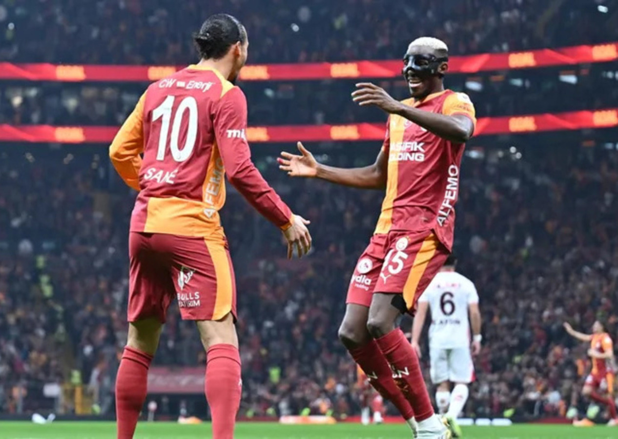 Samsunspor 2-0'dan geri geldi, Victor Osimhen 90+3'de son sözü söyledi (Galatasaray 3 - 2 Samsunspor | Maçın özeti)