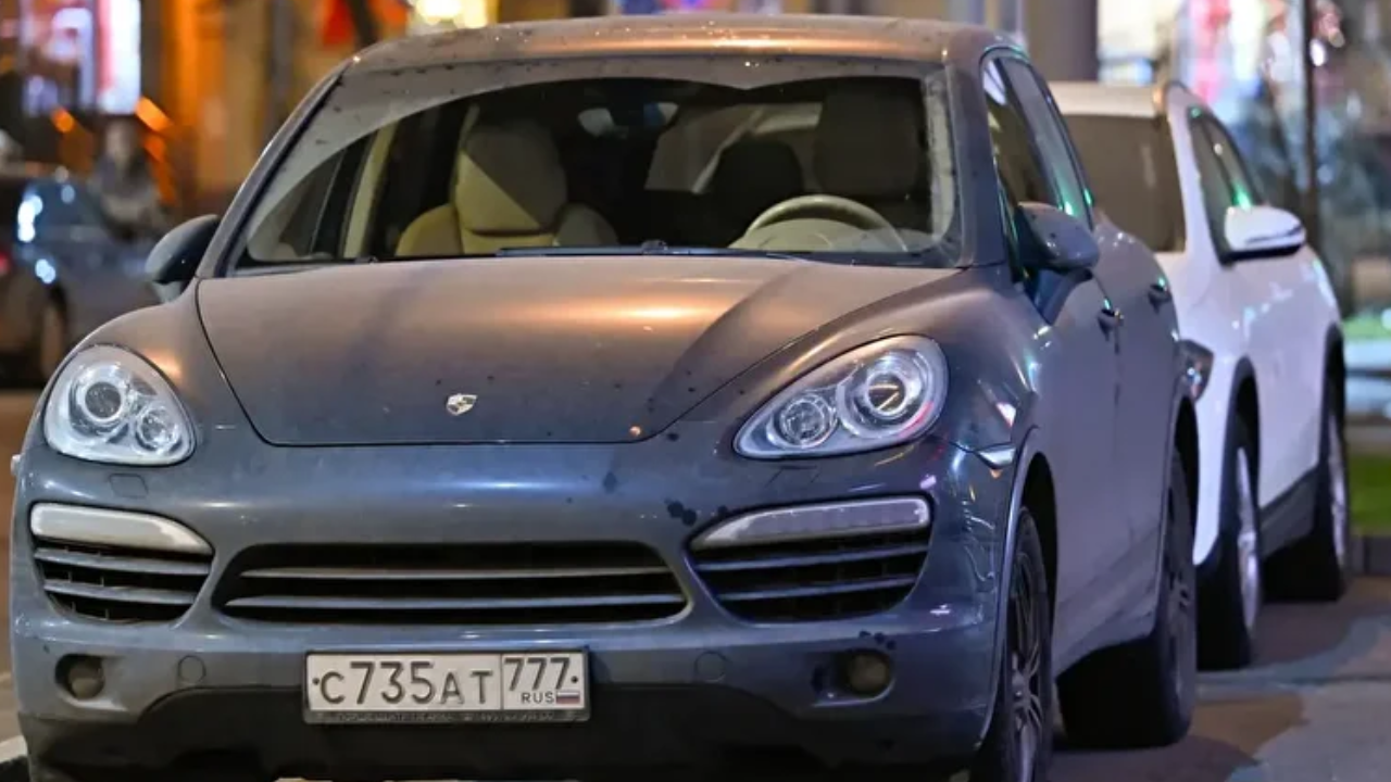 Porsche krizi! Yüzlerce araç aynı anda çalışmadı! Sistem araçları bloke etti!