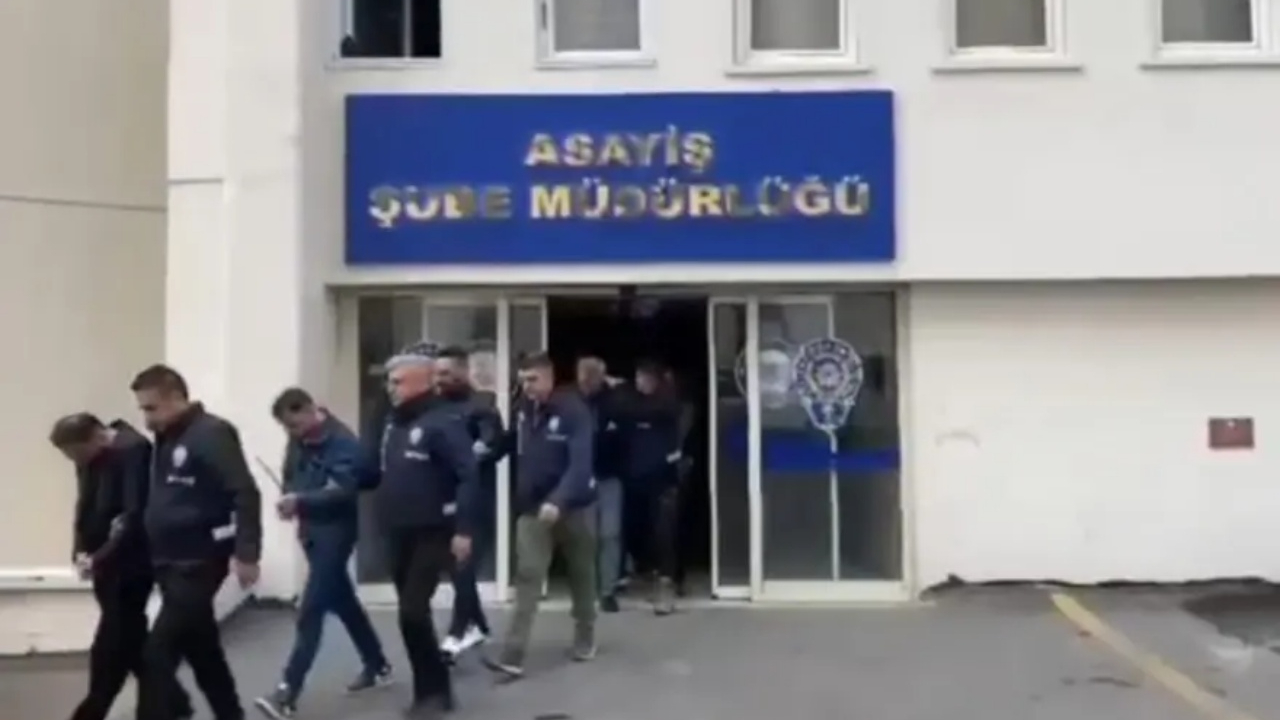 Aynı kişileri sahte reklamla 2 kez dolandırmışlar! 8 milyar liralık FOREX vurgunu! 84 kişi tutuklandı