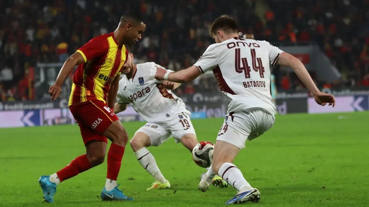 Göztepe 1-2 Trabzonspor Süper Lig Maçı Özeti Muçi Fırtınası İzmir’de Esti