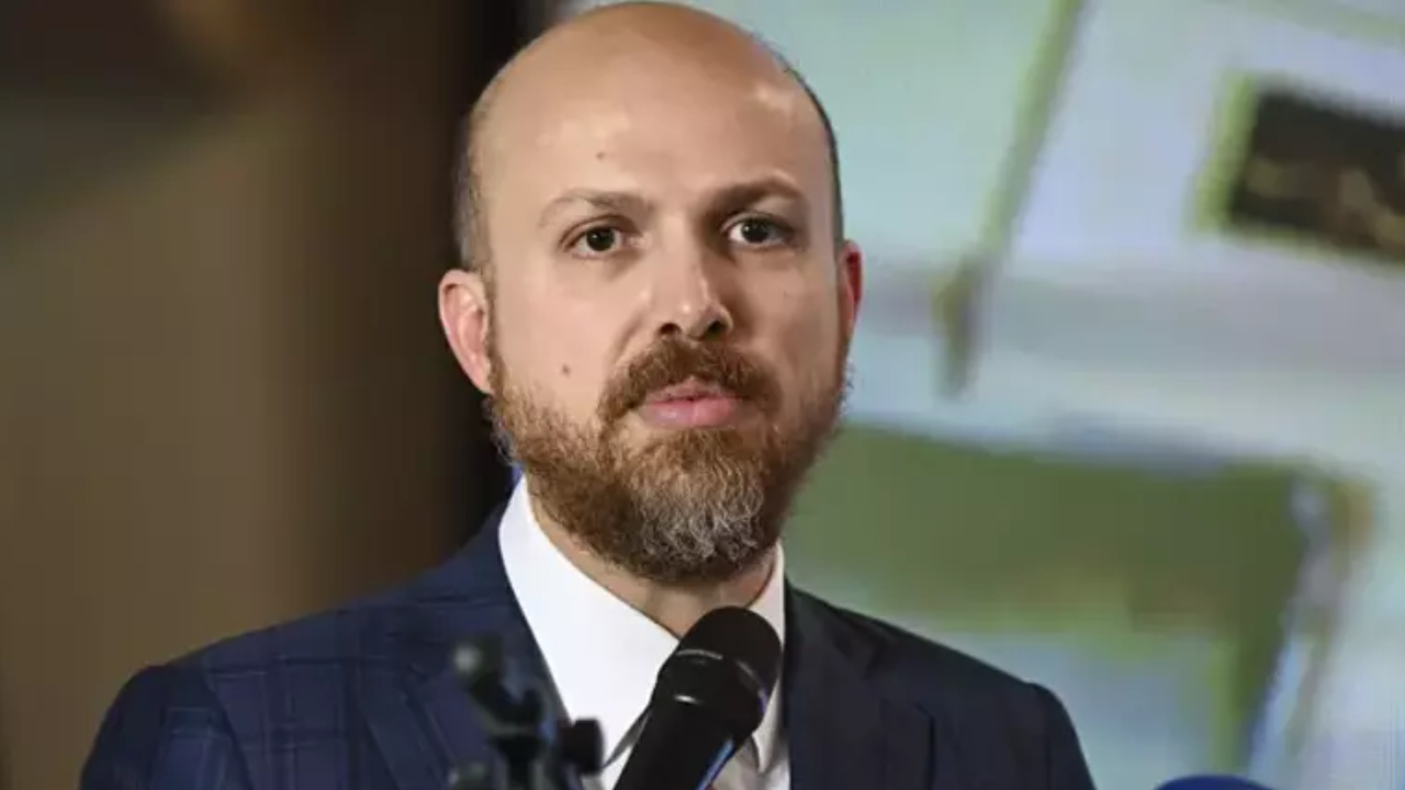 Bilal Erdoğan’dan çarpıcı Kıbrıs uyarısı: ‘Akdeniz’in uçak gemisi üzerinde oyunlar büyük!’