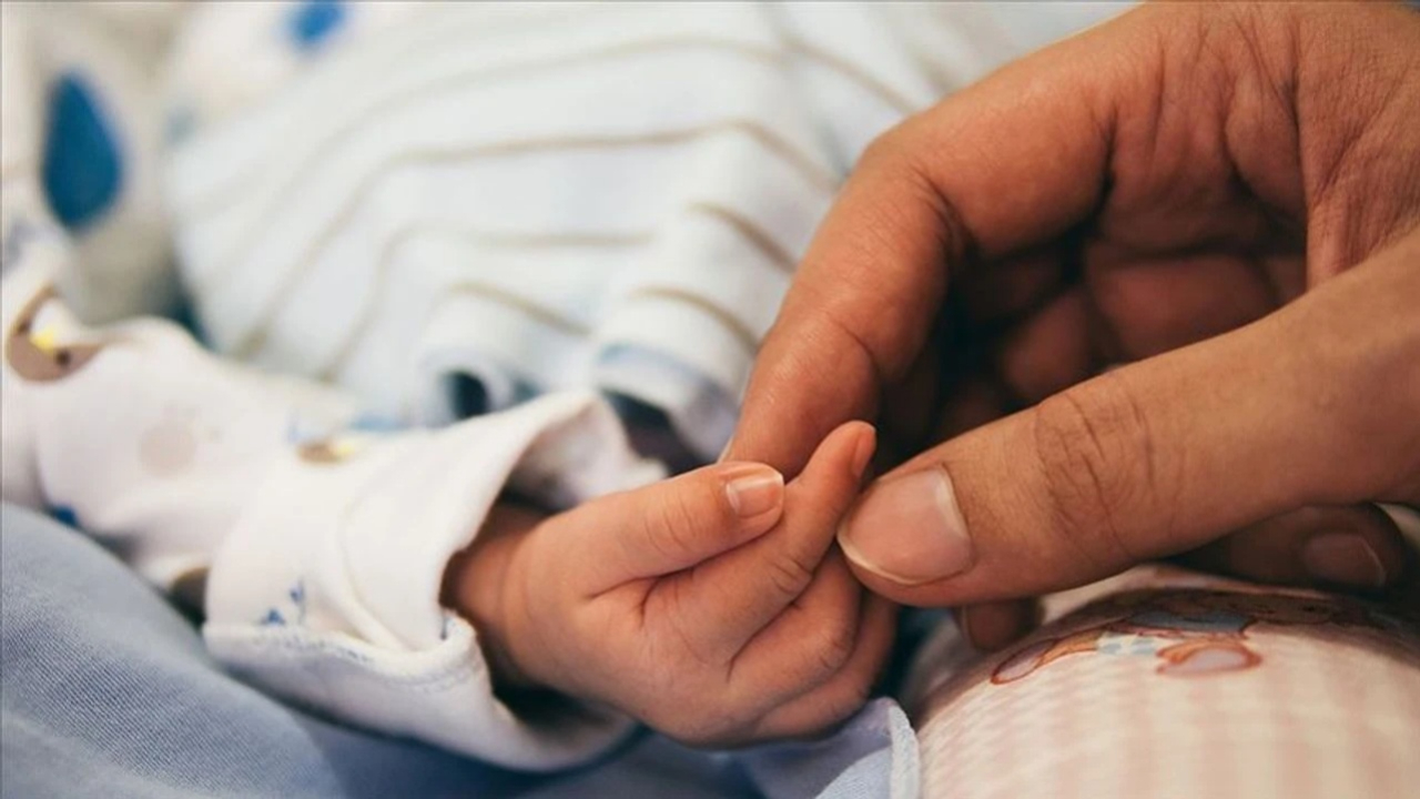 Kamu ve özel sektör ayrımı bitiyor! Doğum izni 24 haftaya çıkıyor