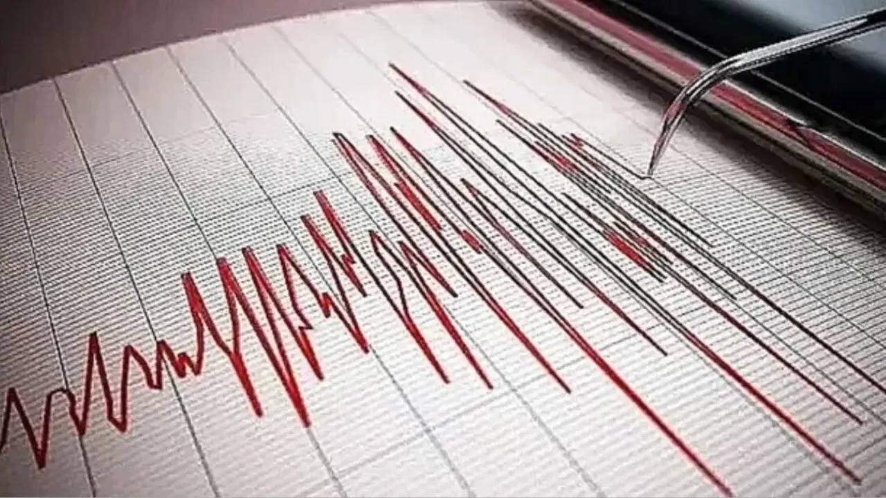 AFAD duyurdu! Antalya’da 4.9’luk deprem paniği! Çevre iller de sallandı