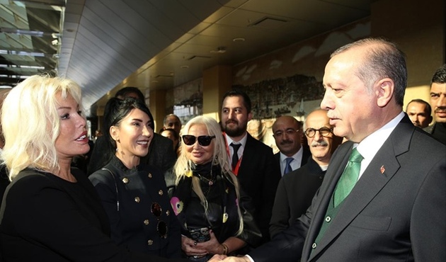 Yeni AKM tanıtım toplantısına ünlü akını...!