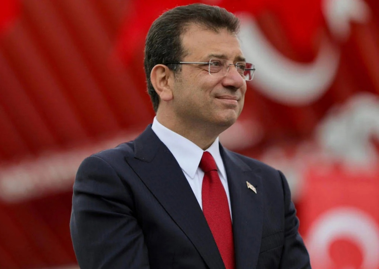 Sokak, İmamoğlu'na güvenmiyor! İmamoğlu’na en ağır darbe ankette geldi: Halkın yarısından fazlası “İmamoğlu yolsuzluk yaptı” görüşünde!