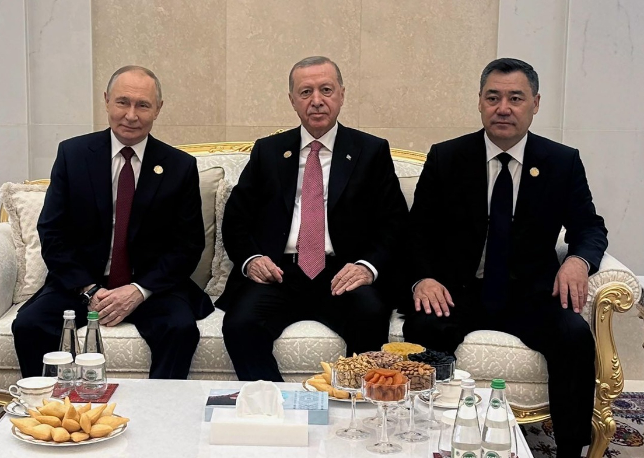 Türkmenistan’da kritik zirve! Cumhurbaşkanı Erdoğan ile Putin bir araya geldi... Masada: Rusya-Ukrayna savaşı var!