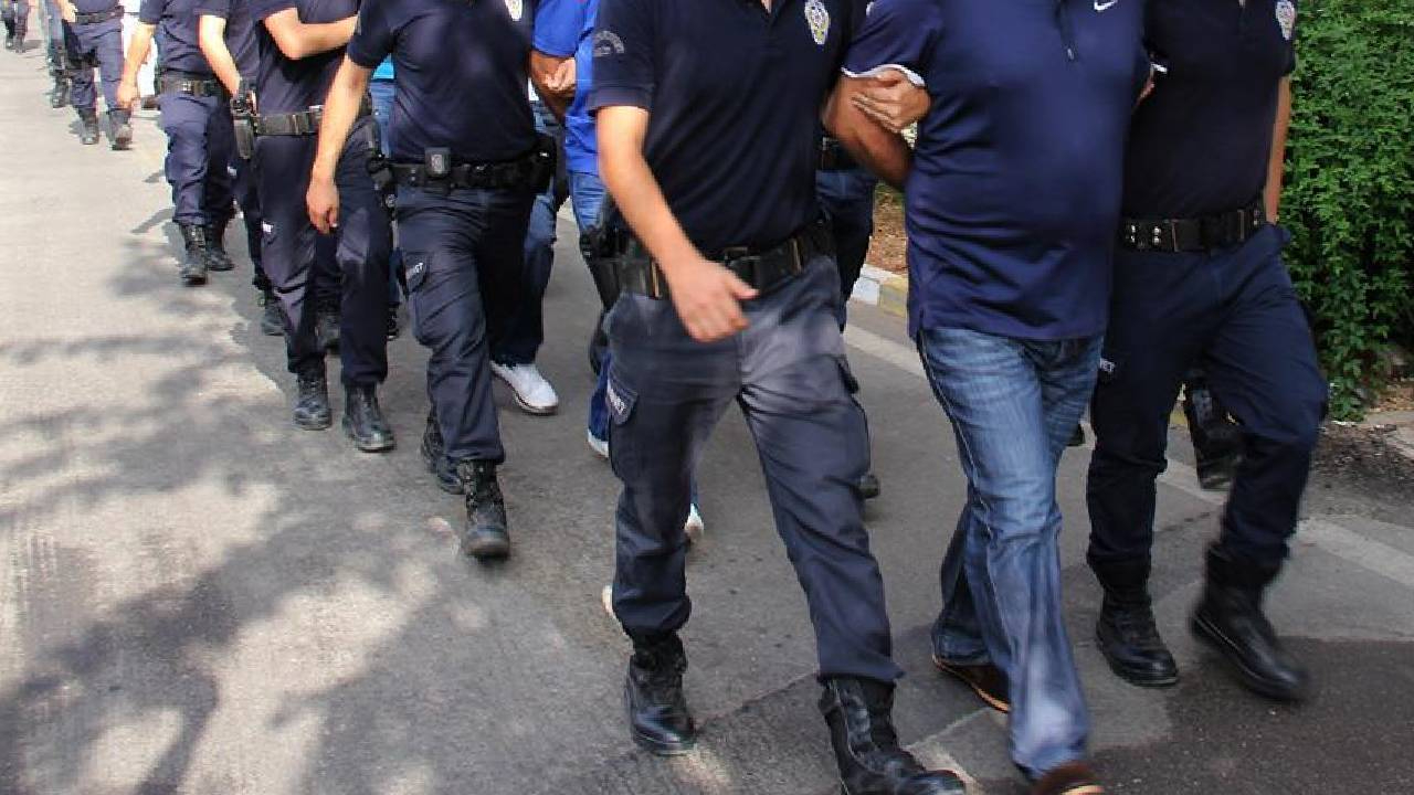 Kurşunlama, yağma, saldırı... İstanbul’da yeni nesil motosikletli suç örgütüne darbe: 10 gözaltı
