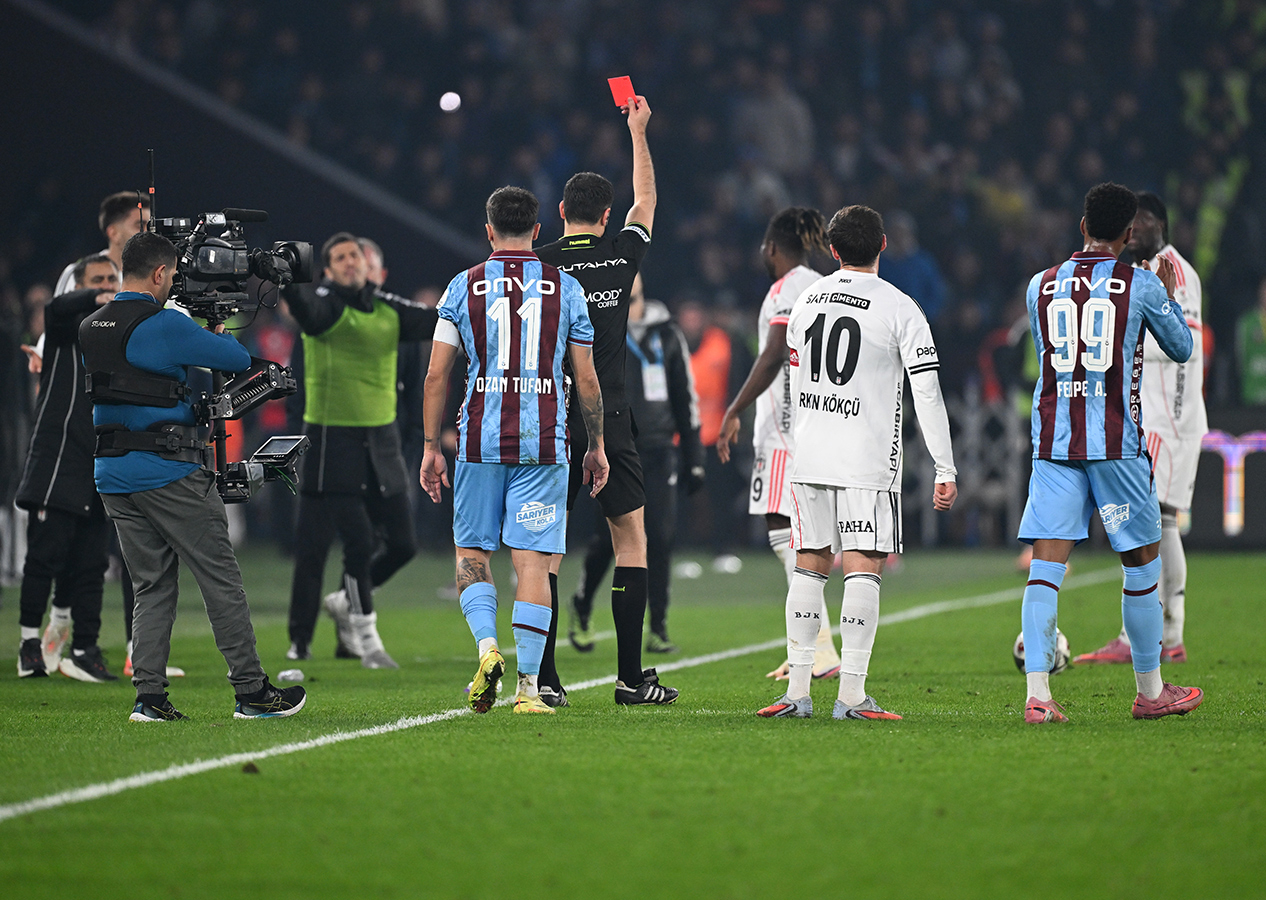 Trabzonspor ile Beşiktaş arasındaki gol düellosunda kazanan yok
