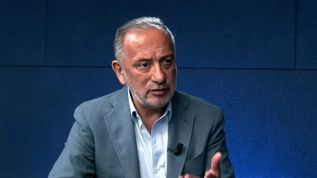 Kaçma şüphesi var... Fatih Altaylı’ya verilen hapis cezasının gerekçesi açıklandı: Cumhurbaşkanı Erdoğan’ın öldürülebileceği yönünde tehditte bulundu!