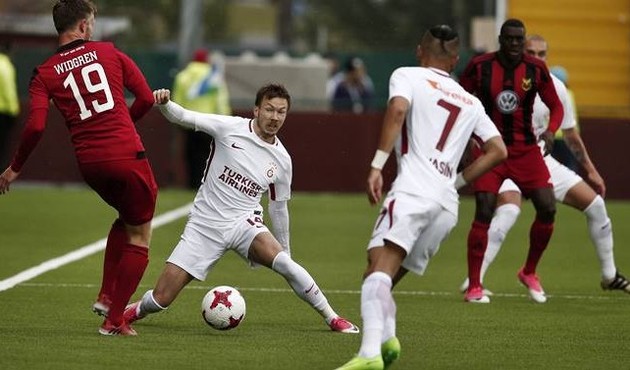 Galatasaray'ın yıldızına Süper Lig'den sürpriz talip!