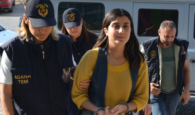 "Evlenmek için kaçtım" demişti! Foyasını Türk polisi ortaya çıkardı... / VİDEO