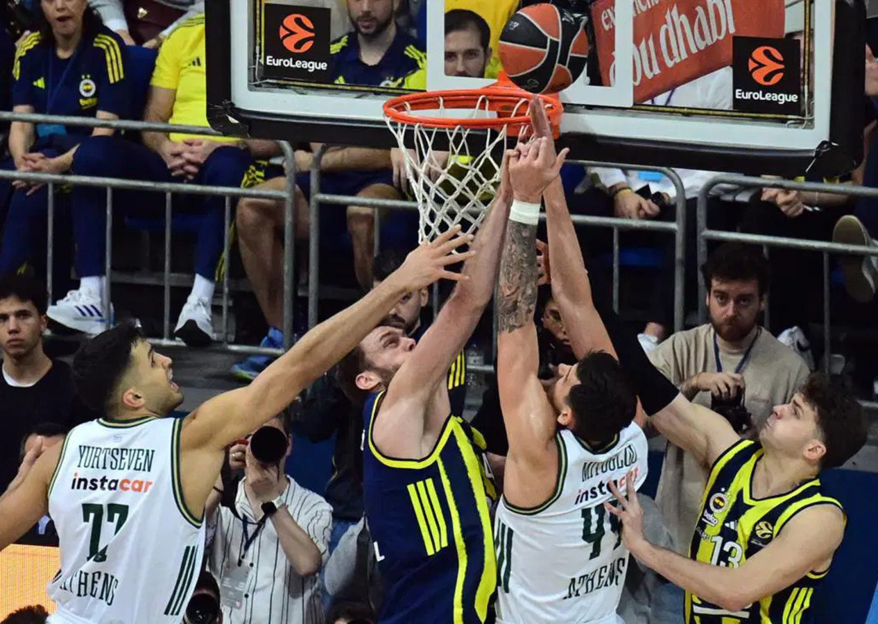 Fenerbahçe Beko Panathinaikos'a diş geçiremedi, galibiyet serisi sona erdi (Fenerbahçe Beko 77 - 81 Panathinaikos AKTOR | Maçın özeti)