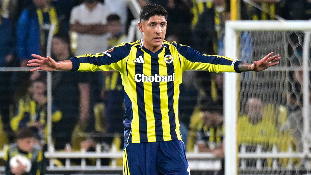 Domenico Tedesco açıkladı: Edson Alvarez ve Archie Brown Beşiktaş derbisinde yok