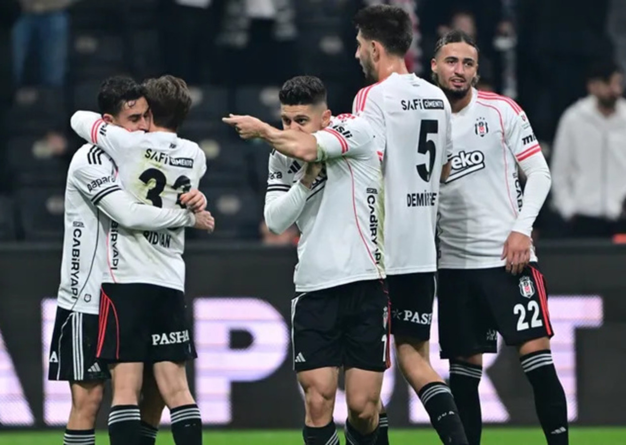 Beşiktaş tek golle kazandı, Dolmabahçe'de rahat bir nefes aldı (Beşiktaş 1 - 0 Çaykur Rizespor | Maçın özeti)