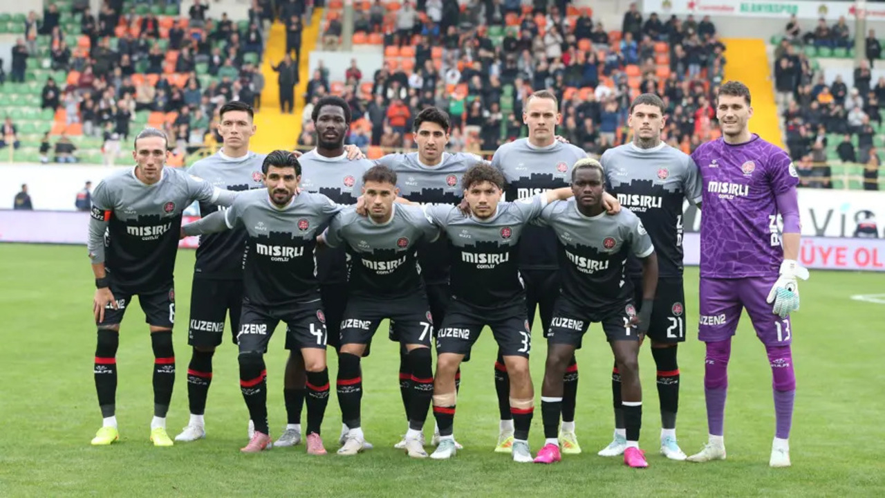 Süper Lig'de maç bitti, teknik heyet tümüyle istifa etti!