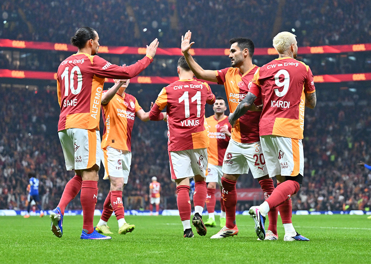 Kasımpaşa'yı rahat geçen Galatasaray ilk yarıyı lider kapattı
