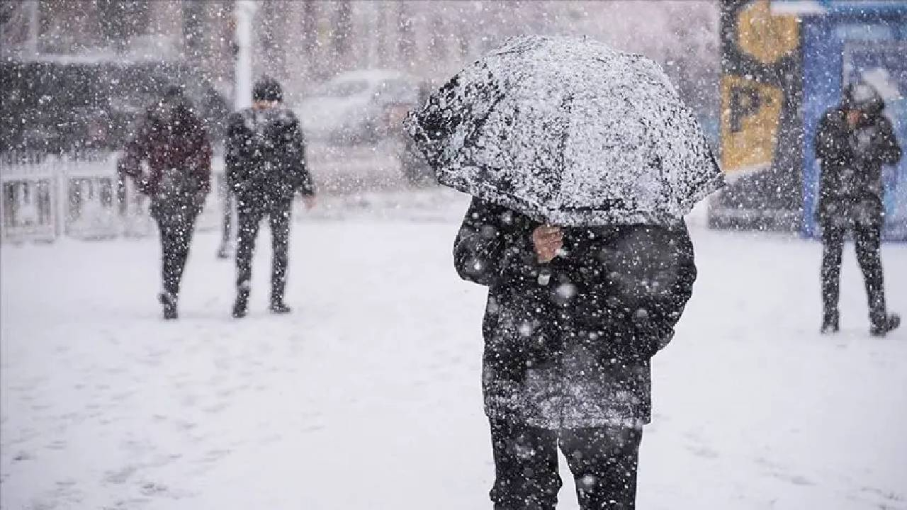 Lapa lapa yağacak! Meteoroloji’den İstanbul ve Ankara için kar uyarısı: Tarih netleşiyor