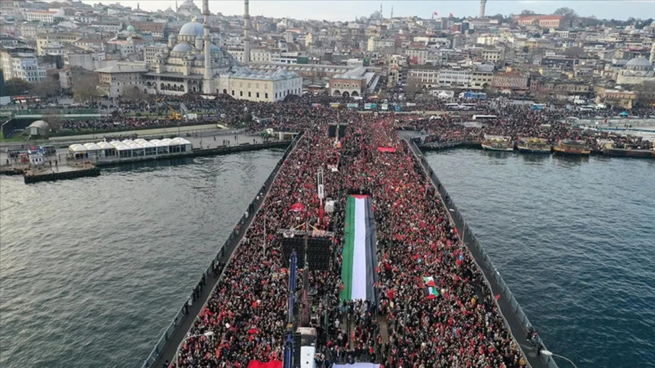 1 Ocak'ta Gazze için Galata Köprüsü'nde İsrail'in katliamına 'dur' denilecek!