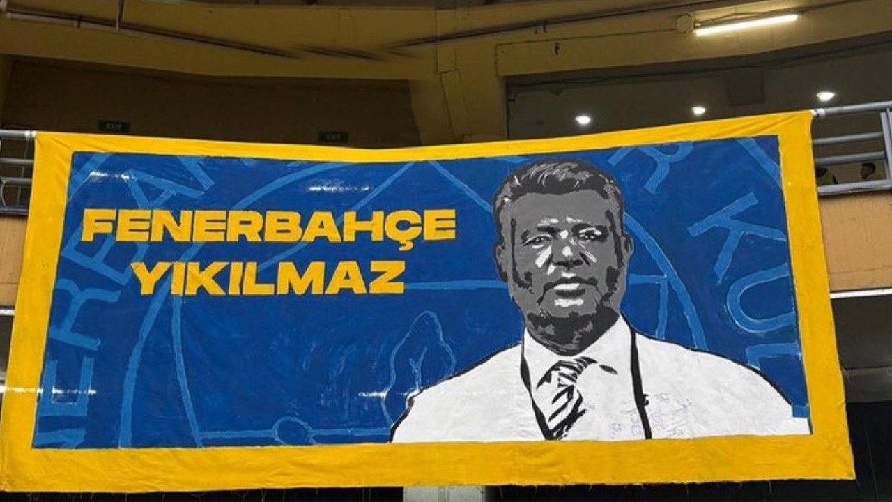 F.Bahçe taraftarından Sadettin Saran pankartı