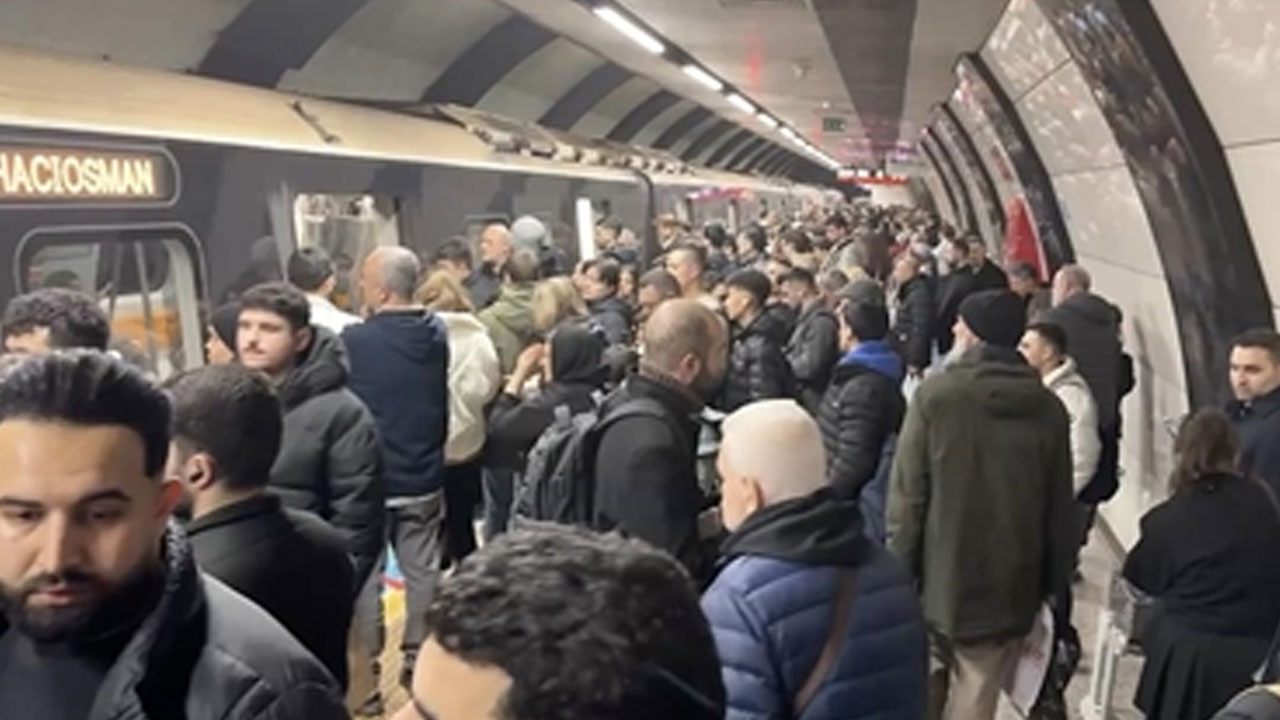 İstanbul'da metro seferlerinde aksama!