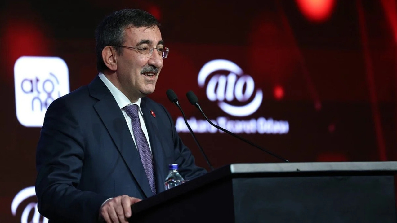 Cumhurbaşkanı Yardımcısı Cevdet Yılmaz: Dijitalleşme ve yapay zekâ kalkınma stratejimizin merkezinde
