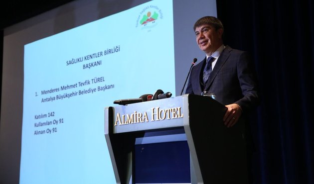 İstifa eden Recep Altepe'nin yerine Menderes Türel geldi!
