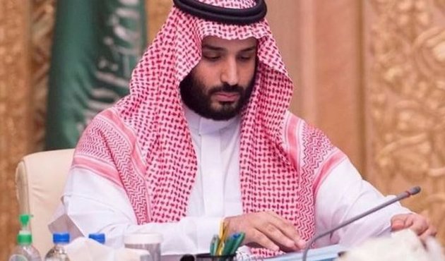 Suudi Arabistan'da taht savaşları! Bir gecede tüm denge değişti...