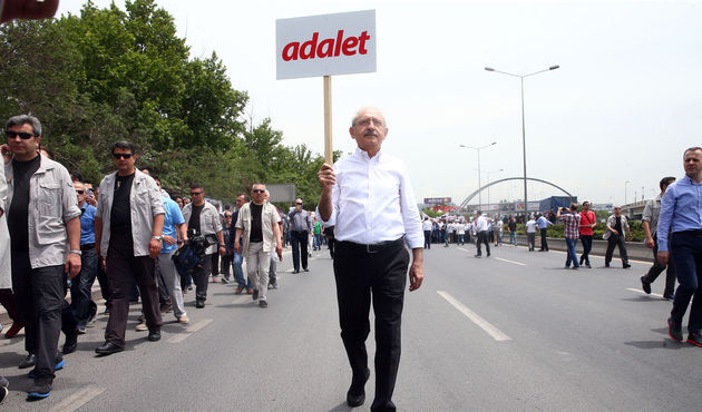 Terörist başı Fetullah Gülen, sözde Adalet Yürüyüşü'nü övdü!