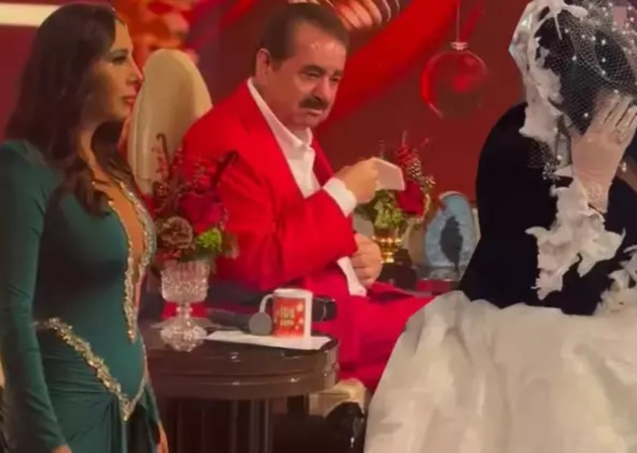 22 yıllık küslük bitti! Asena ve İbrahim Tatlıses aynı sahnede! Asena dans etti, Tatlıses ve Bülent Ersoy gözyaşlarına boğuldu...