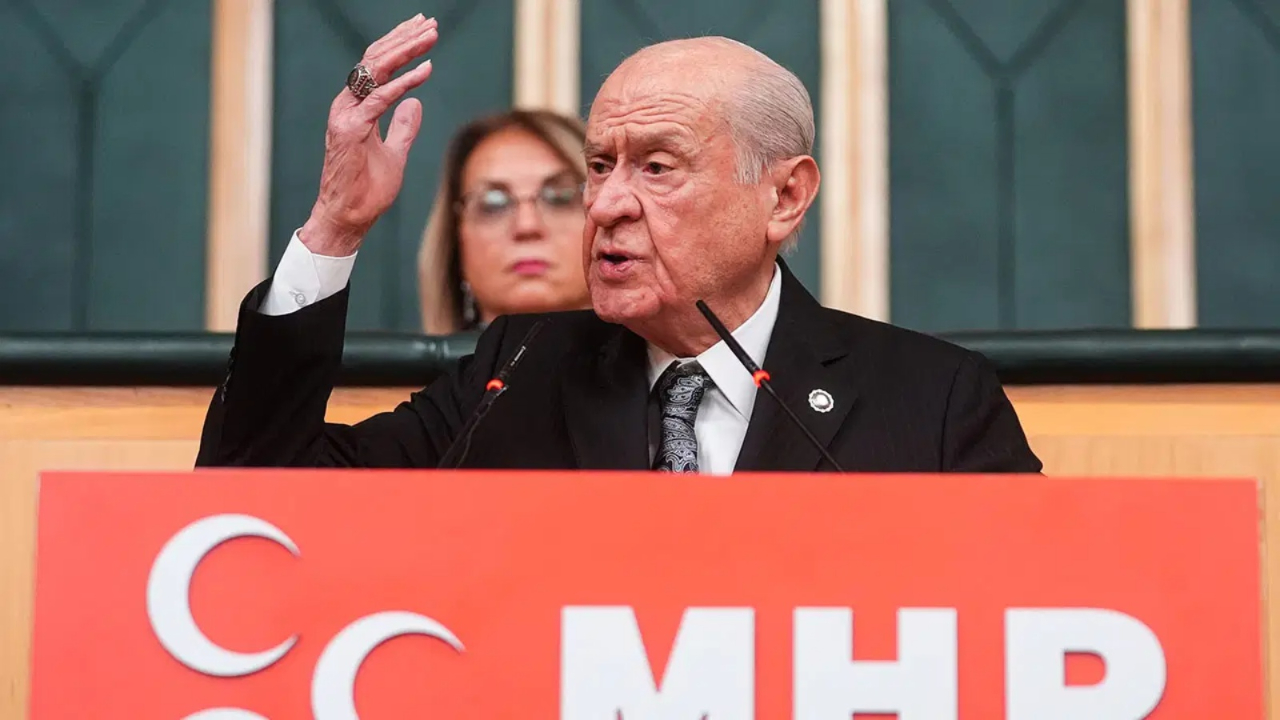 Devlet Bahçeli'den Maduro darbesine sert tepki! "Sonuçları olacaktır... Trump'ın akli melekeleri buharlaşmıştır"