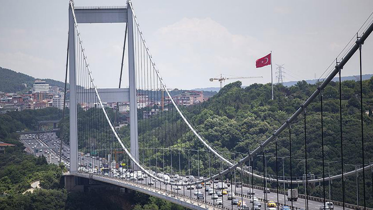 1 Ocak'tan itibaren geçerli! Köprü ve otoyollara zam geldi!