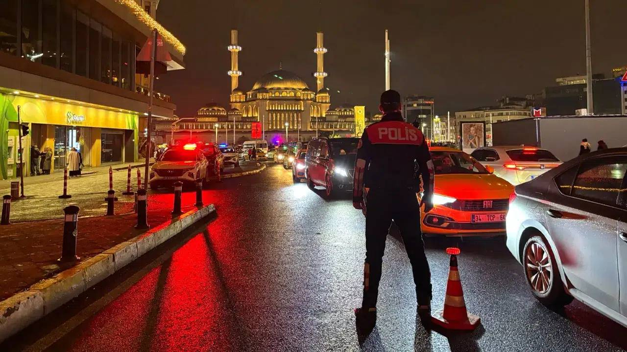 İstanbul Valiliği duyurdu! 31 Aralık ve 1 Ocak tarihlerinde hangi cadde ve sokaklar kapalı?