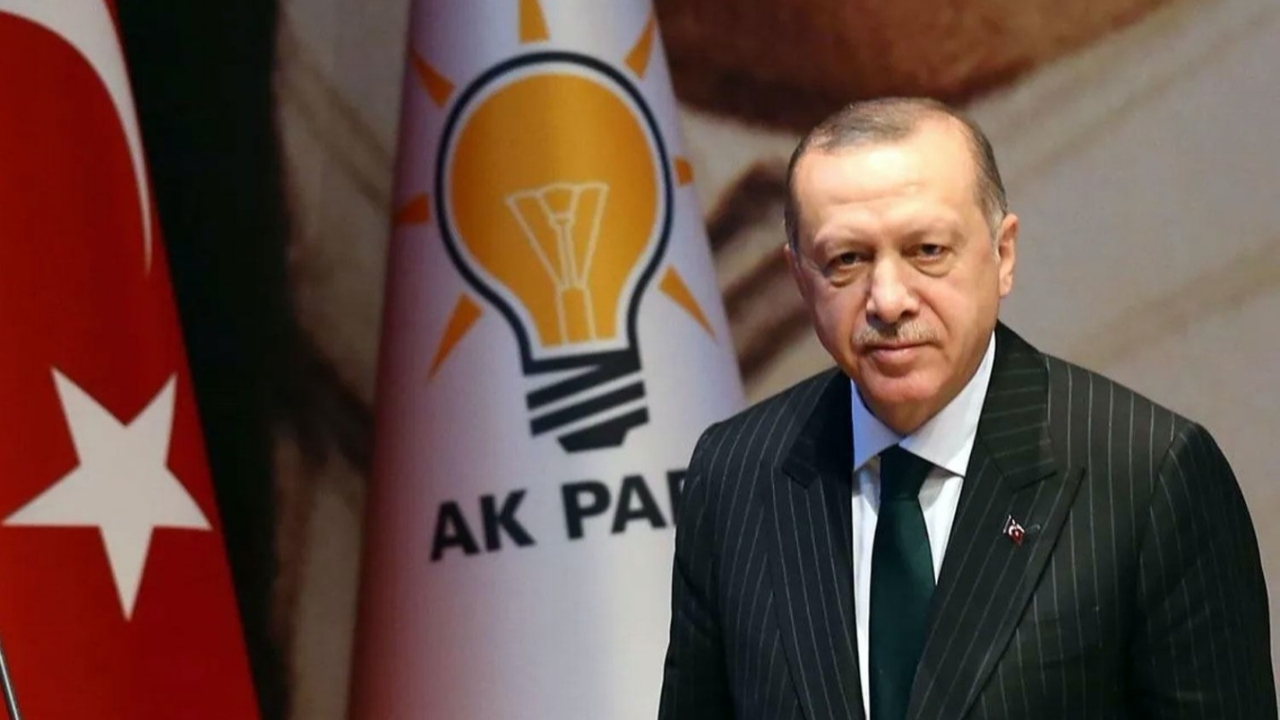 AK Parti’den yeni yıl hamlesi: Bağımsız milletvekilleri için rozet hazırlığı!