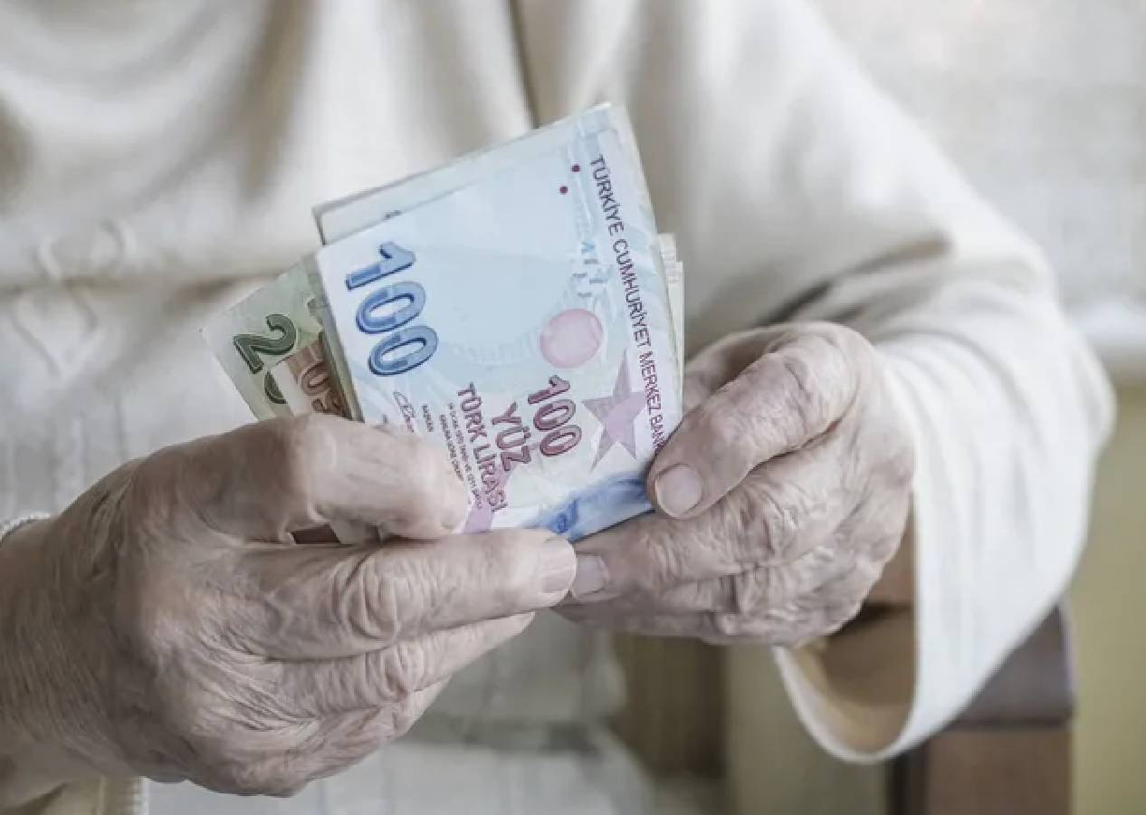 Emekliye bayram ikramiyesi müjdesi! 2026 için ilk rakam sızdı