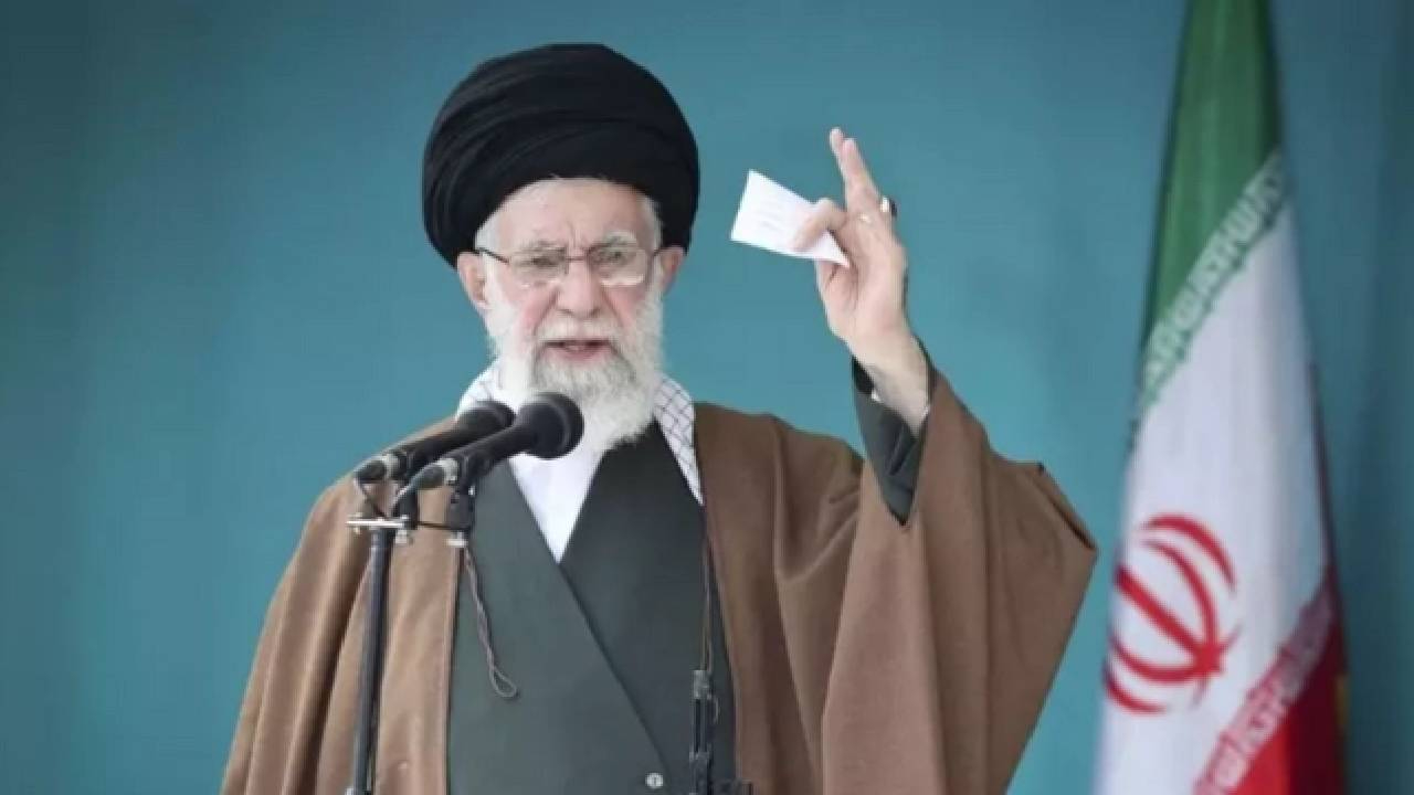 İran Lideri Hamaney’den göstericilere sert uyarı: "“Kaosçulara hadleri bildirilmeli”