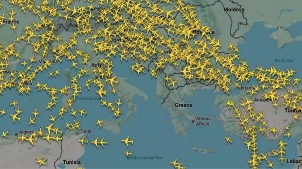 Yunanistan hava sahası alarmda: Teknik arıza nedeniyle uçuşlar durma noktasına geldi