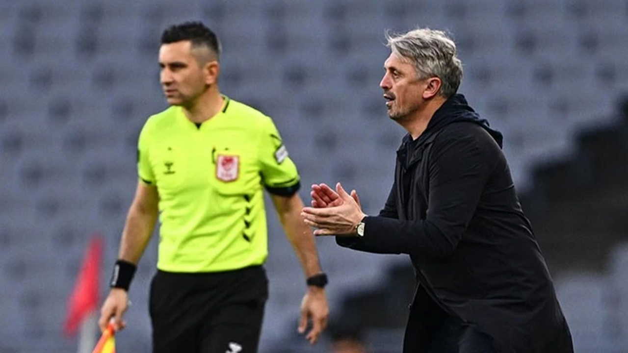 Süper Lig'de bir ayrılık daha! Eyüpspor Orhan Ak ile yollarını ayırdı