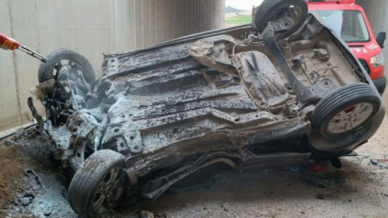 Mersin'de feci kaza: 2 ölü, 3 yaralı