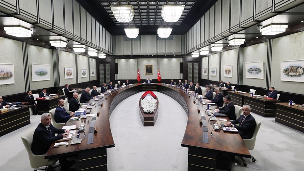 Yılın ilk kabinesi toplanıyor: Birinci gündem Venezuela