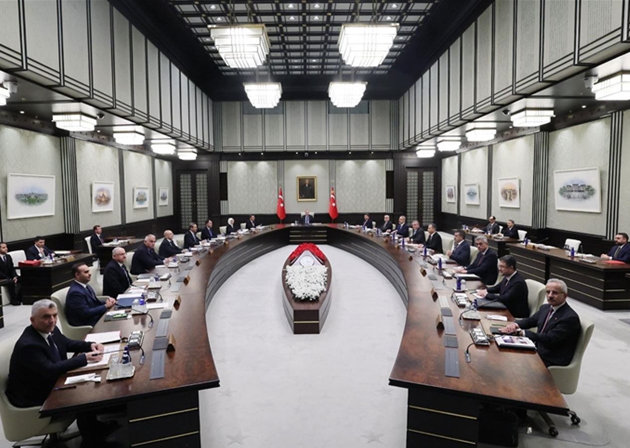 Yılın ilk kabinesi toplanıyor: Birinci gündem Venezuela