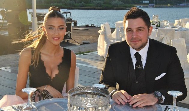 'Ne koparsam kâr!' İşte Özge Ulusoy ile Hacı Sabancı'yı ayıran mesaj
