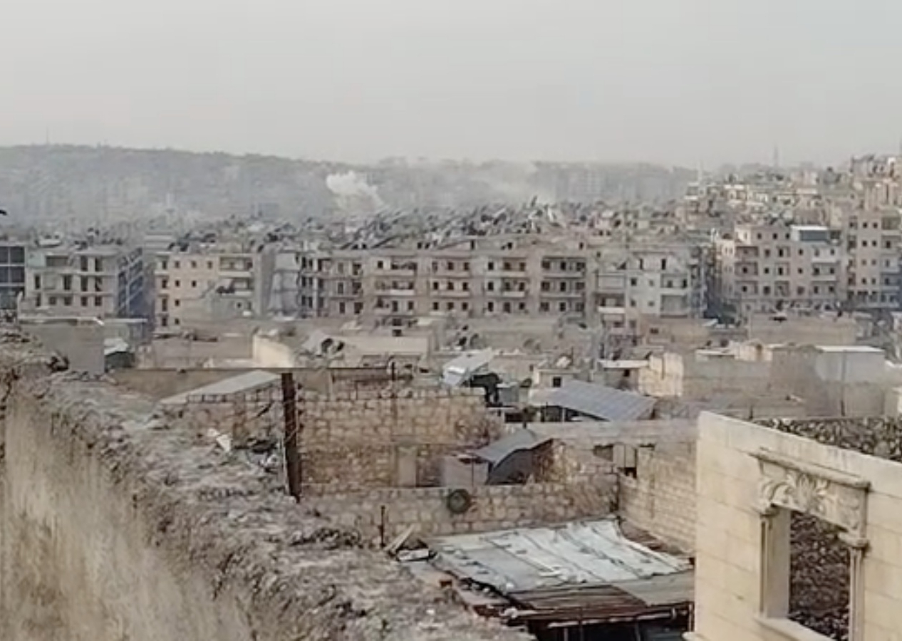 Suriye Ordusu YPG işgali altındaki Halep’in Eşrefiye bölgesine girdi sokak sokak çatışma başladı