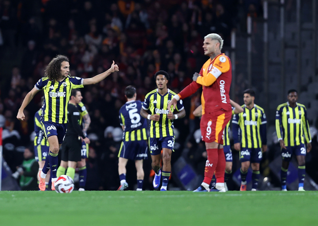 Galatasaray'ı yenen Fenerbahçe Süper Kupa'yı kazandı