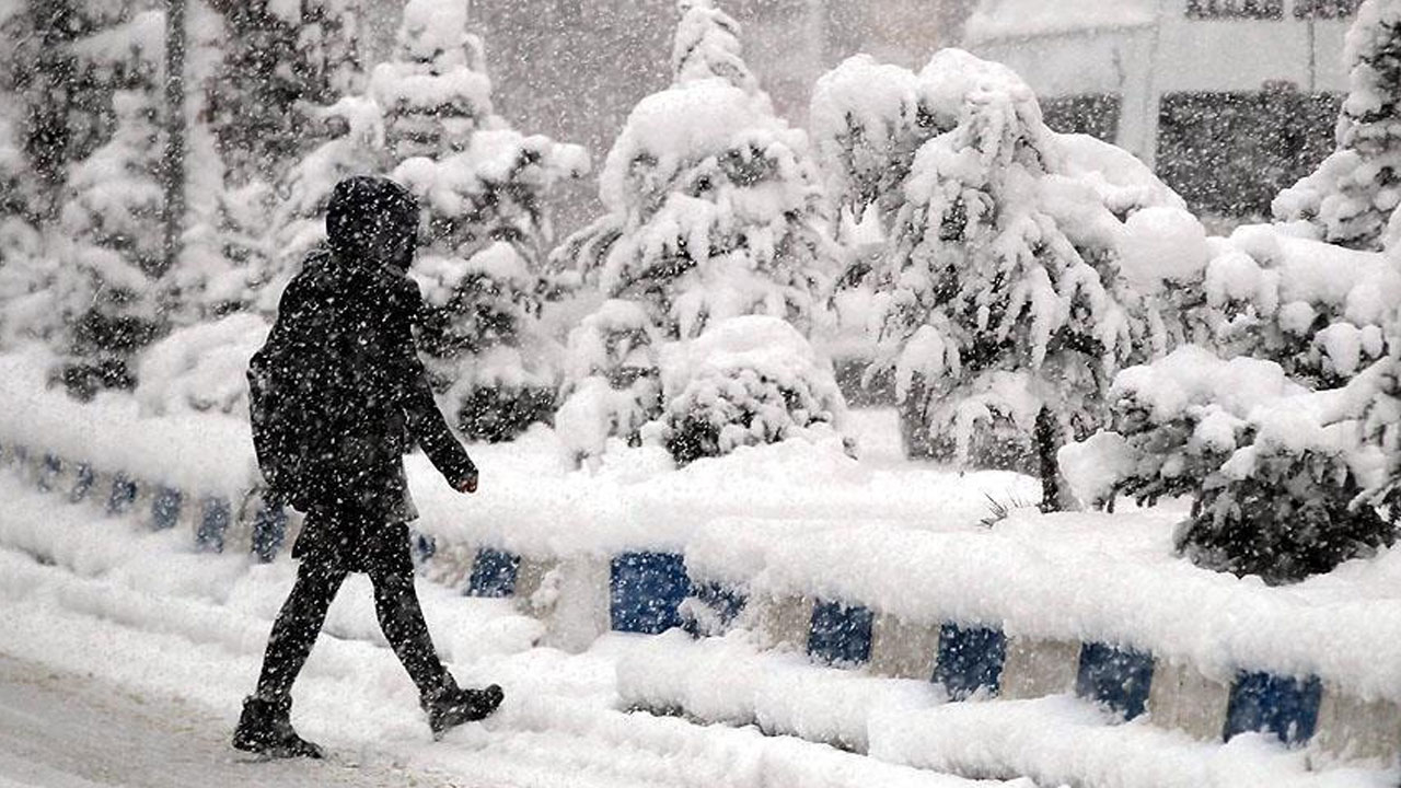 Ankara'da 12 Ocak Pazartesi üniversiteler tatil mi?