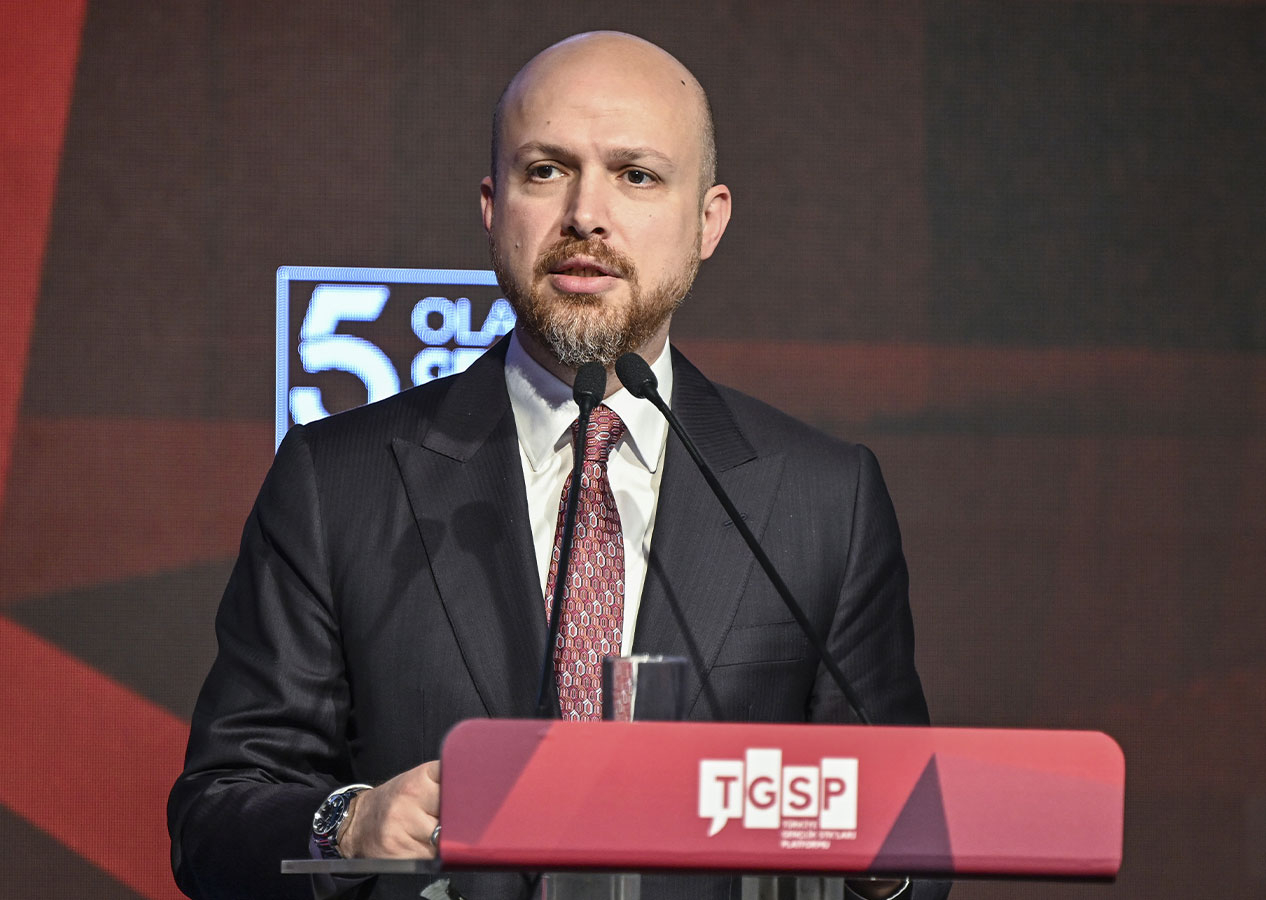 İlim Yayma Vakfı Mütevelli Heyeti Başkanı Bilal Erdoğan: Dindar olan insan iyidir fikrini yeniden güçlendirmemiz gerekiyor