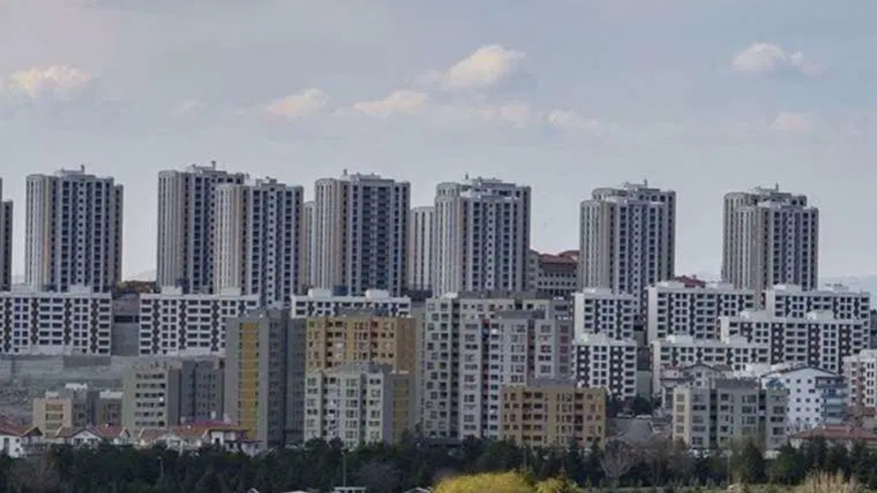 Düzenleme Meclis'ten geçmeden site yönetimleri harekete geçti! Bazı yerlerde site aidatlarına yüzde 55 zam geldi