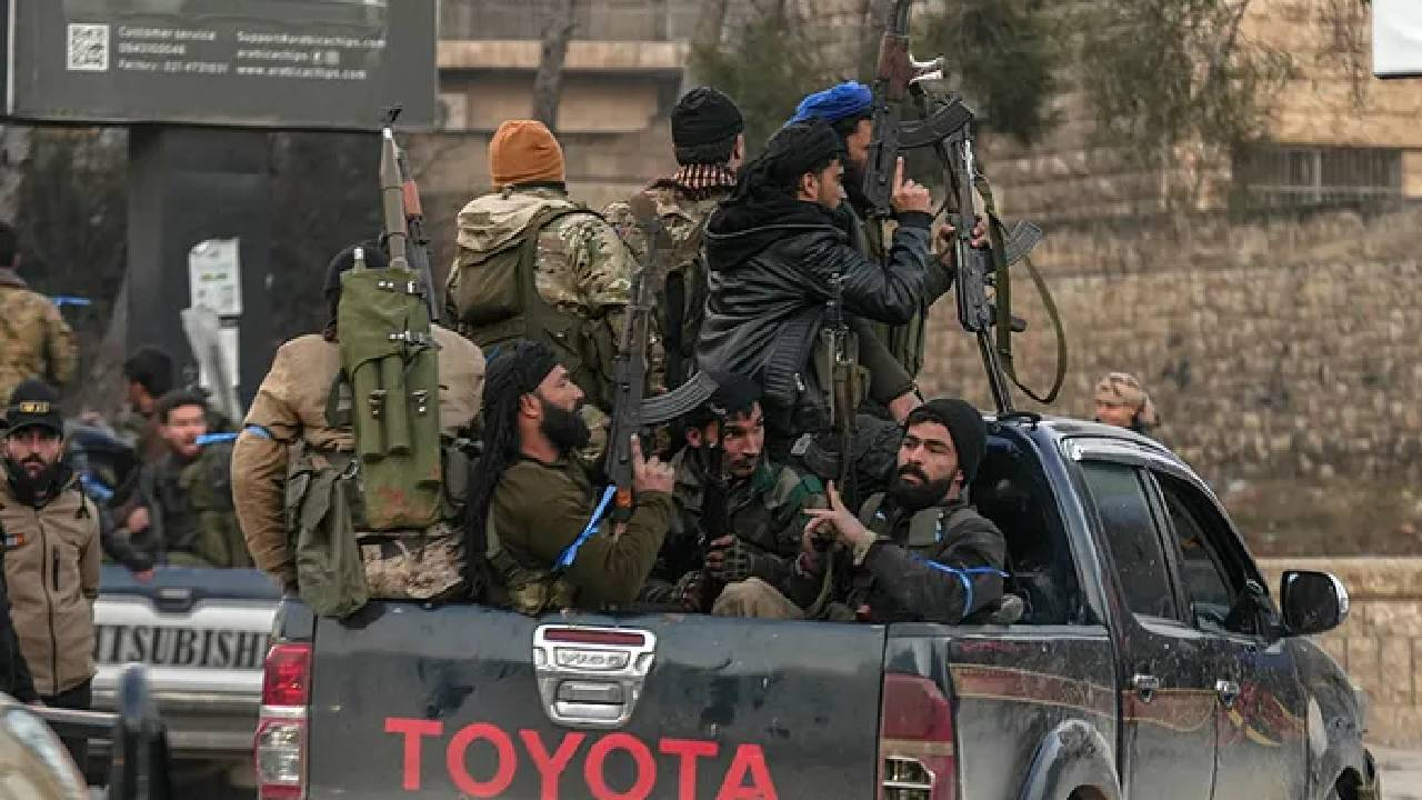 Fırat’ta kırmızı çizgi: Suriye Ordusu YPG’ye süre verdi